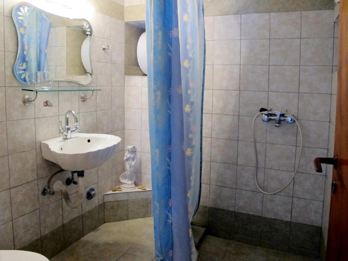 Pepi'S Rooms Triovasalos ภายนอก รูปภาพ