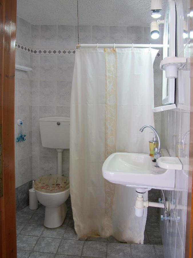 Pepi'S Rooms Triovasalos ภายนอก รูปภาพ