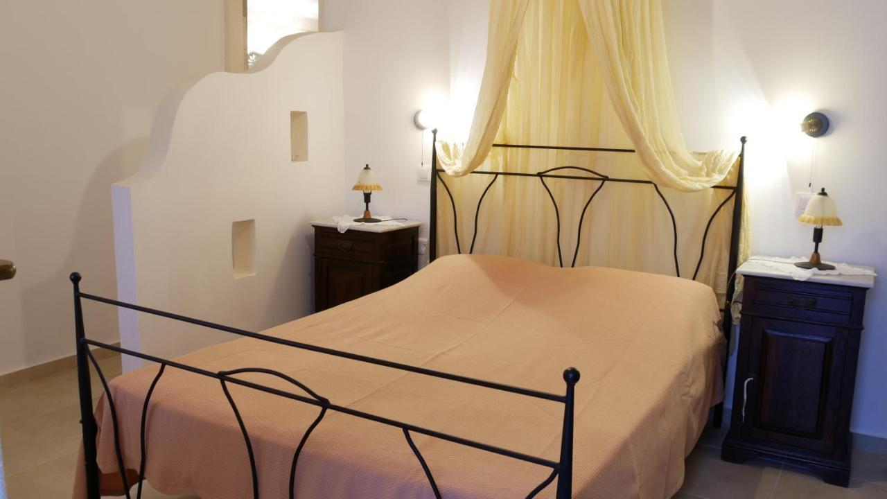Pepi'S Rooms Triovasalos ภายนอก รูปภาพ