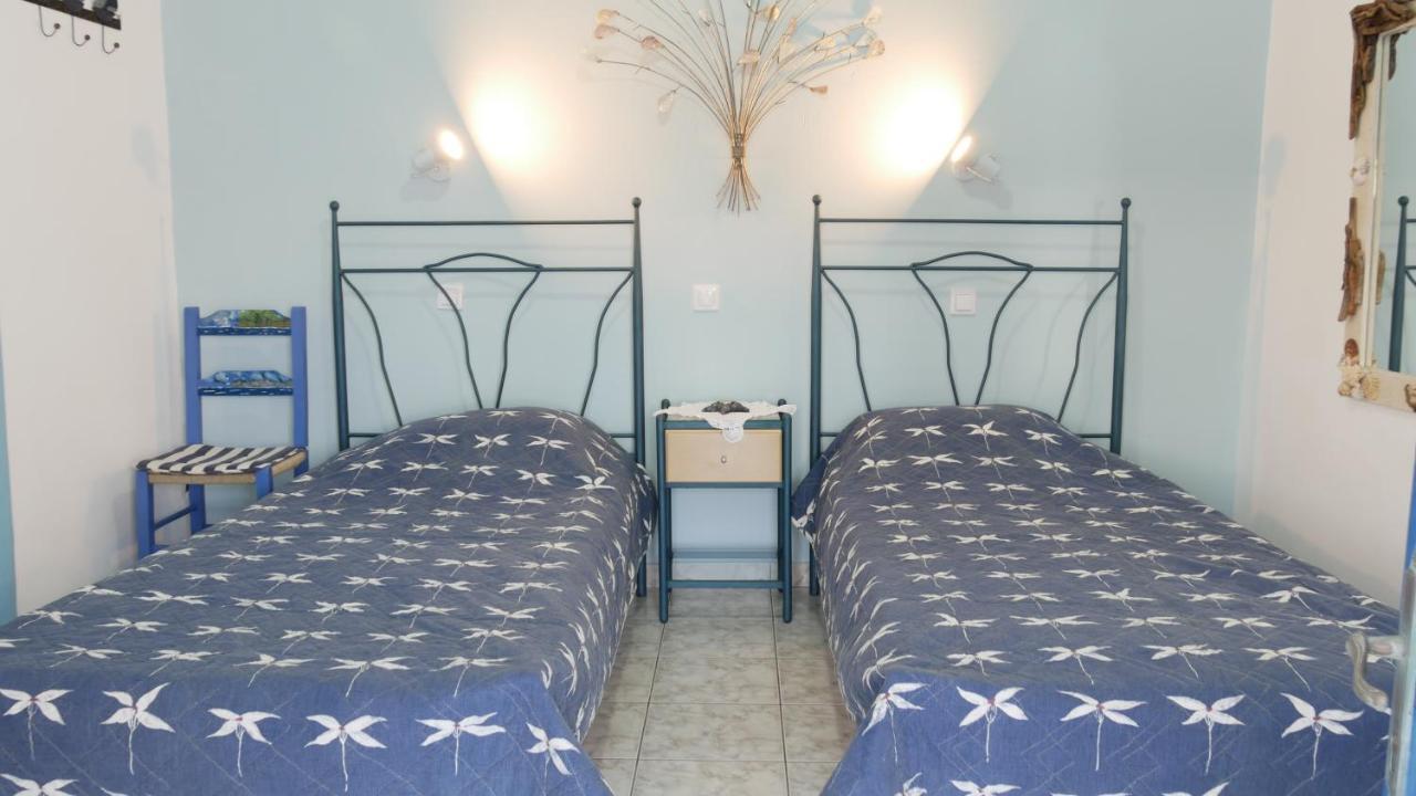 Pepi'S Rooms Triovasalos ภายนอก รูปภาพ