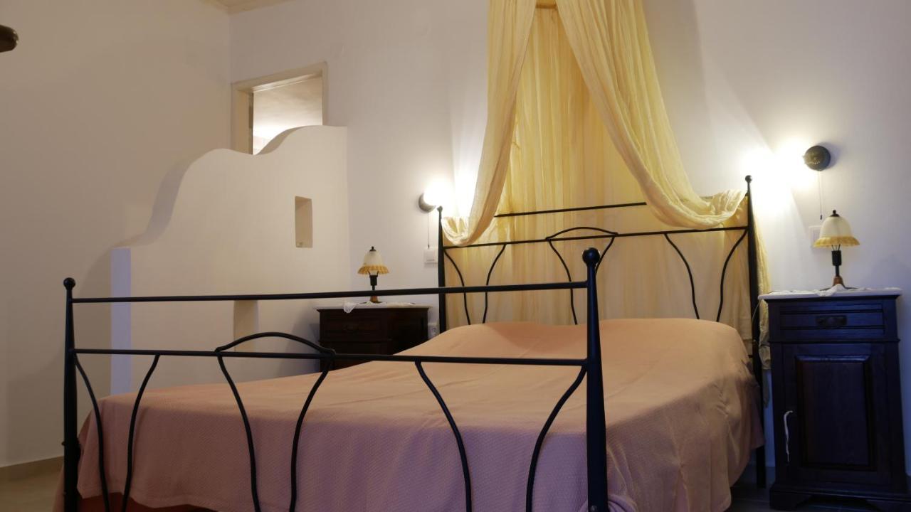 Pepi'S Rooms Triovasalos ภายนอก รูปภาพ