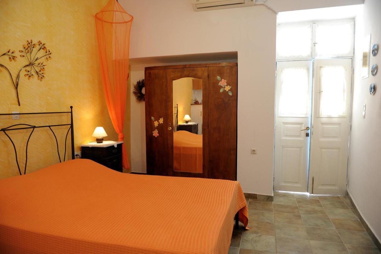 Pepi'S Rooms Triovasalos ภายนอก รูปภาพ
